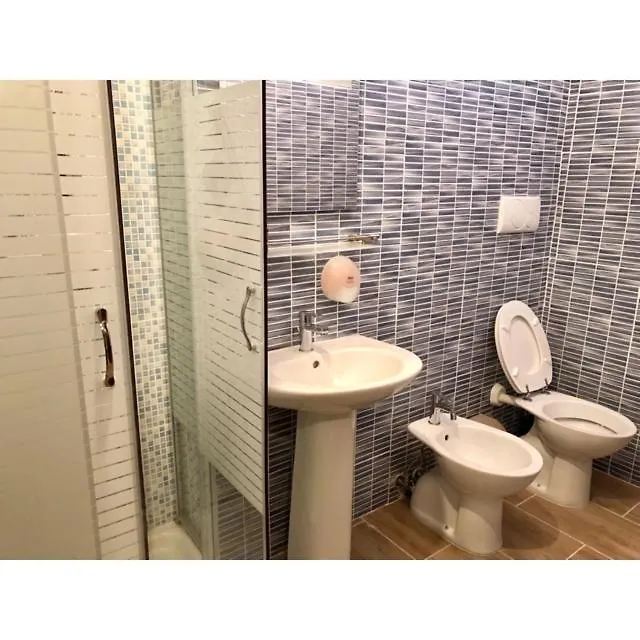Alojamento de Acomodação e Pequeno-almoço B&B Luminari Roma