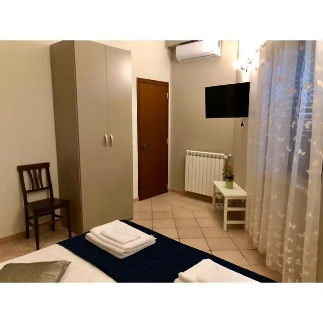 B&B Luminari Rome 0*,  Italy